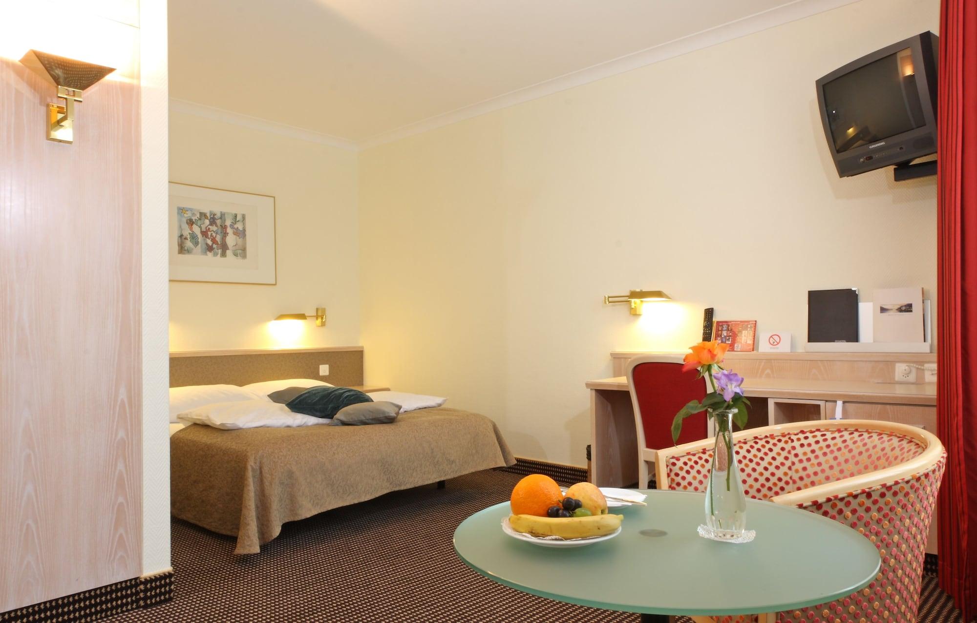 Seehotel Waldstaetterhof Swiss Quality Brunnen Exterior photo