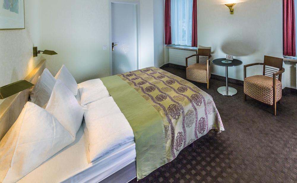 Seehotel Waldstaetterhof Swiss Quality Brunnen Exterior photo