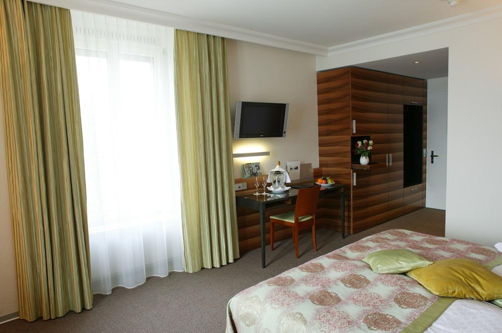 Seehotel Waldstaetterhof Swiss Quality Brunnen Exterior photo